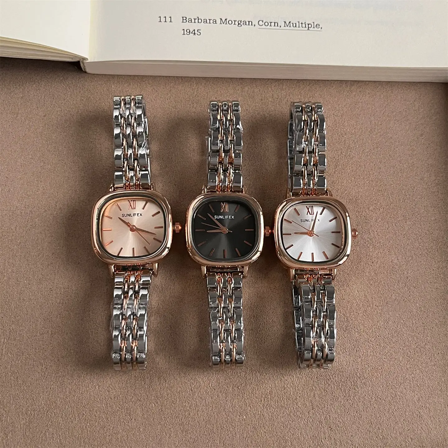 Sunlifex vierkant rosé stalen band quartz horloge voor dames 2025, nieuw licht luxe niche high-end horloge damescadeau