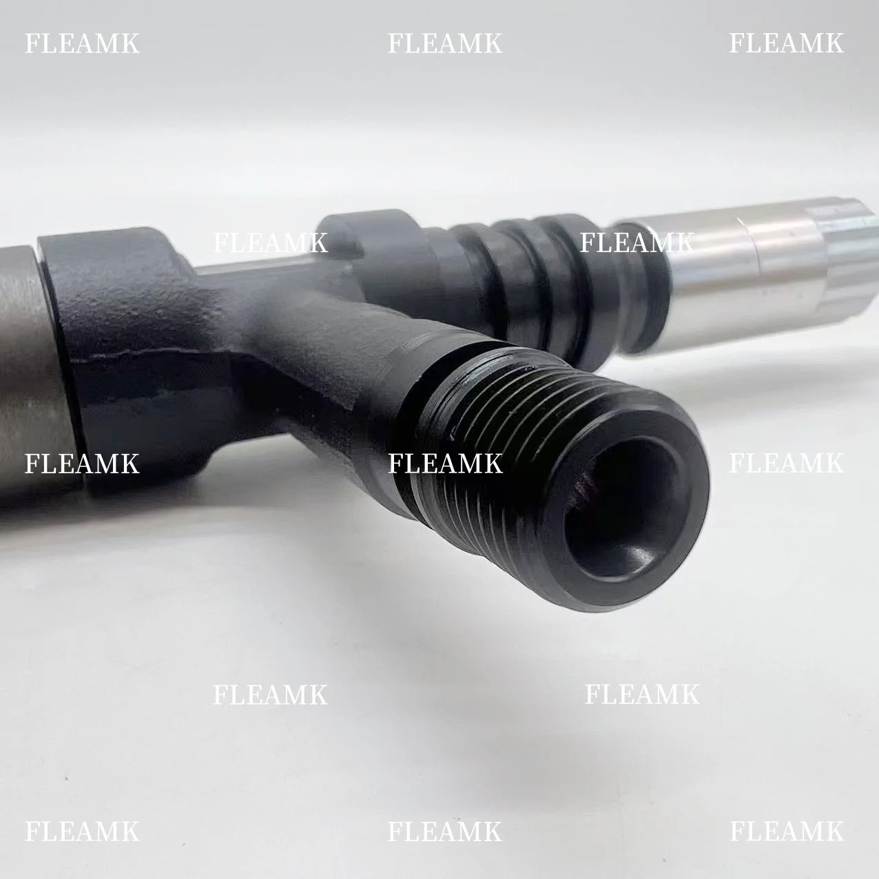 High Quality Diesel Common Rail Injector 095000-0562 6218-11-3100 for 6D140