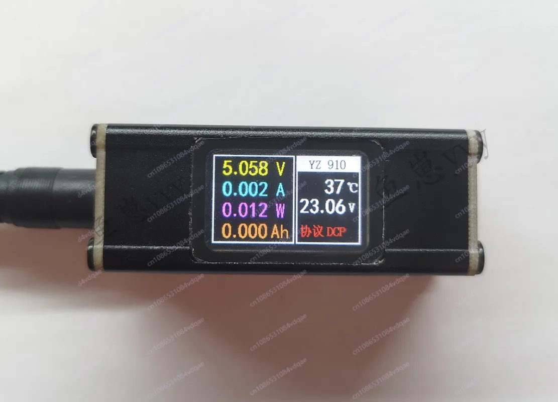 Fast charging module IPS color screen display, car desktop charger, multi-port and multi-protocol, fast charging SCP