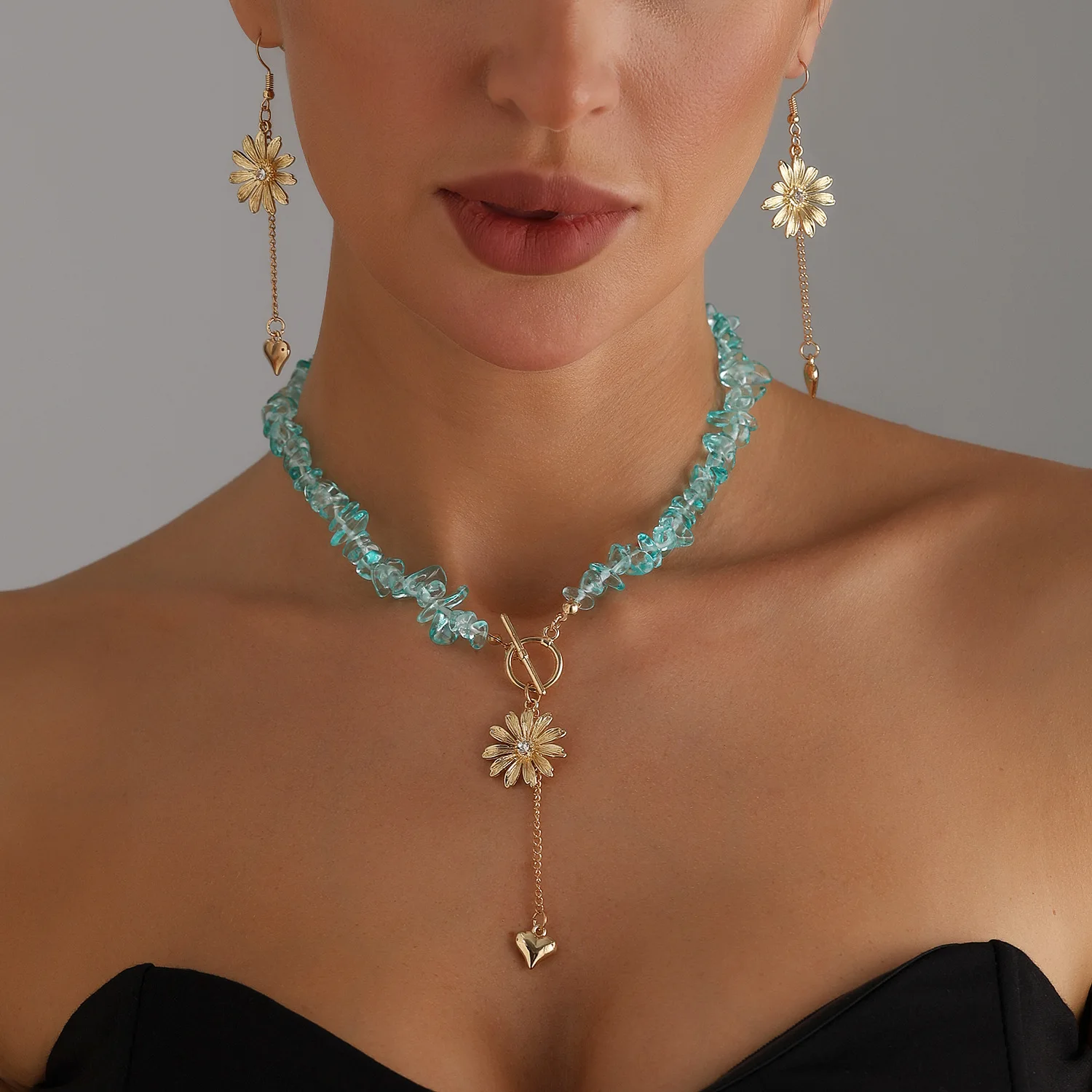 

Retro Zircon Daisy Pendant Heart Tassel Necklace Earrings for Women Irregular Glass OT Buckle Necklaces Trendy Jewelry Set