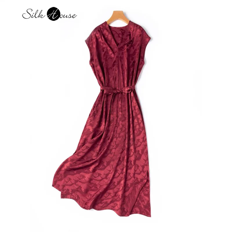 

20MM Light Luxury Soft Glutinous Retro Bordeaux Red 93% Natural Mulberry Silk Jacquard Satin V-neck Women's Casual Dress