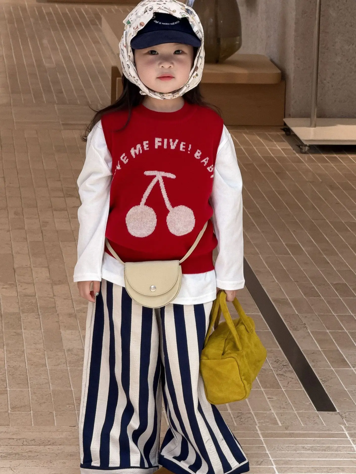 

Girls Suit 2025 Autumn New Children's Clothing Korean Style Girl Baby Cherry Wool Vest T-shirt Striped Pants Three Sets