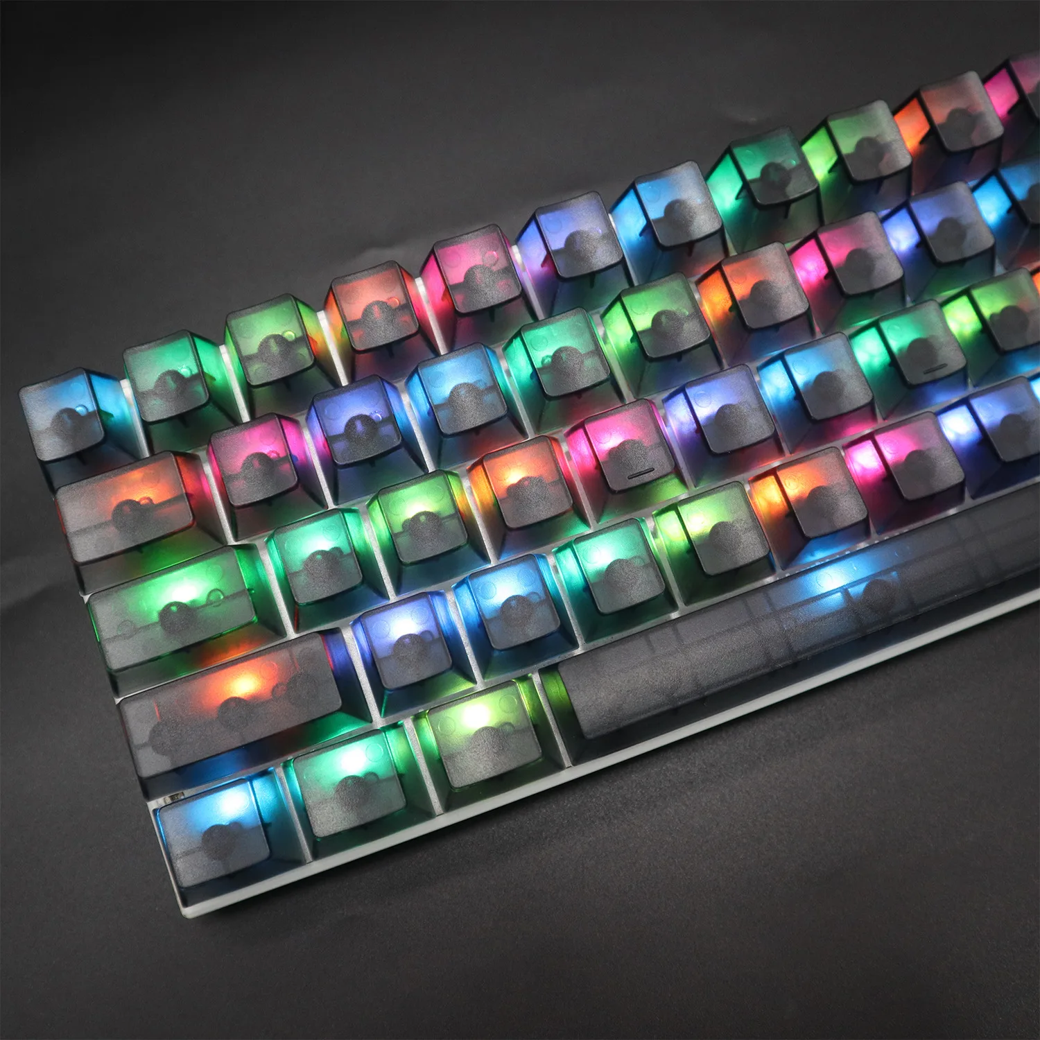 

ABS no engraving OEM fully transparent crystal keycap translucent color 104 key mechanical keyboard cap high light