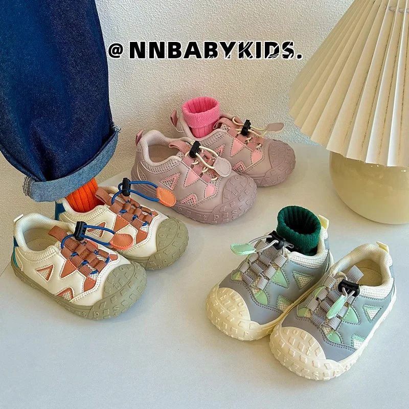 Scarpe da ginnastica per bambini con suola morbida 2025 primavera autunno nuova ragazza web scarpe casual traspiranti scarpe da papà per ragazzo di moda