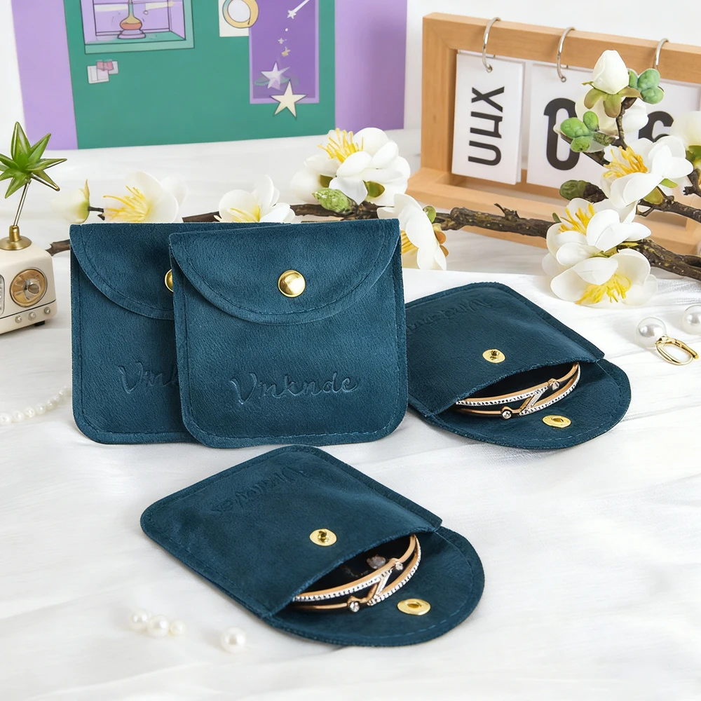 

Hot Sell 100pcs 10x10cm Velvet Jewelry Bag Custom Logo High Quality Velvet Snap Button Pouch Necklace Earring Packaging Gift Bag