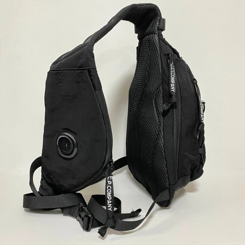 2026 Unisex Casual Chest Bag, lightweight and durable, perfect for outdoor sports and travel