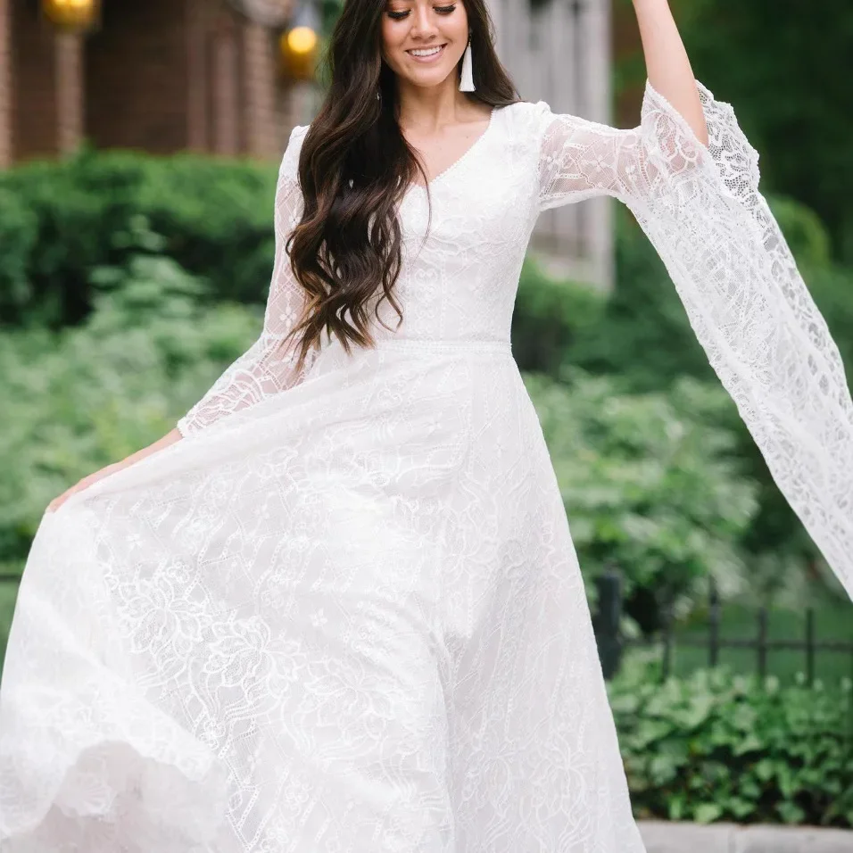 robe-de-maternite-europeenne-et-americaine-a-col-en-v-a-manches-longues-et-a-volants-en-dentelle-robe-photo