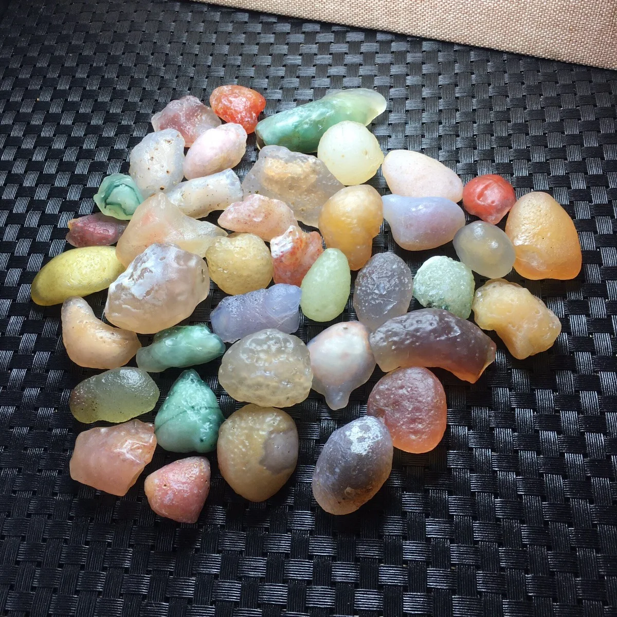 Desert Stone Jade Tone Alashan Agate, 5pcs Glass Vial Display, 10-15mm Unpolished, Terrarium Decor-Candy Agate