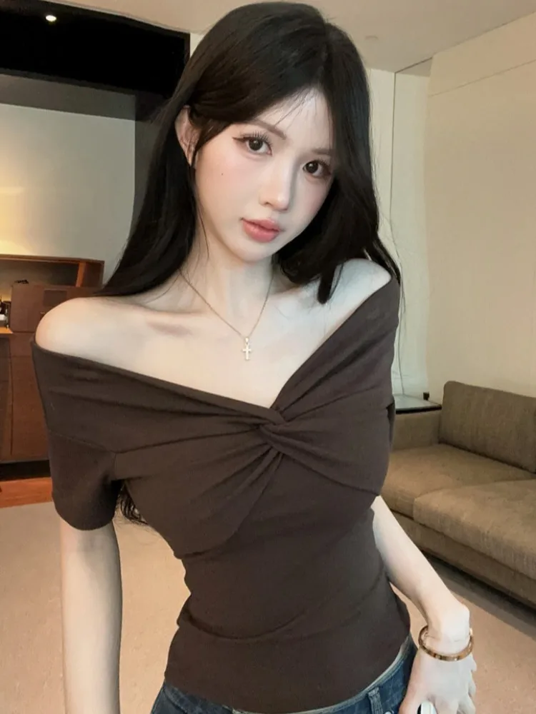 

Fashionable Shoulder Bared One Shoulder Knot Slim Fit Short Sleeve T Shirt Women Summer New Style Versatile Short Length Top