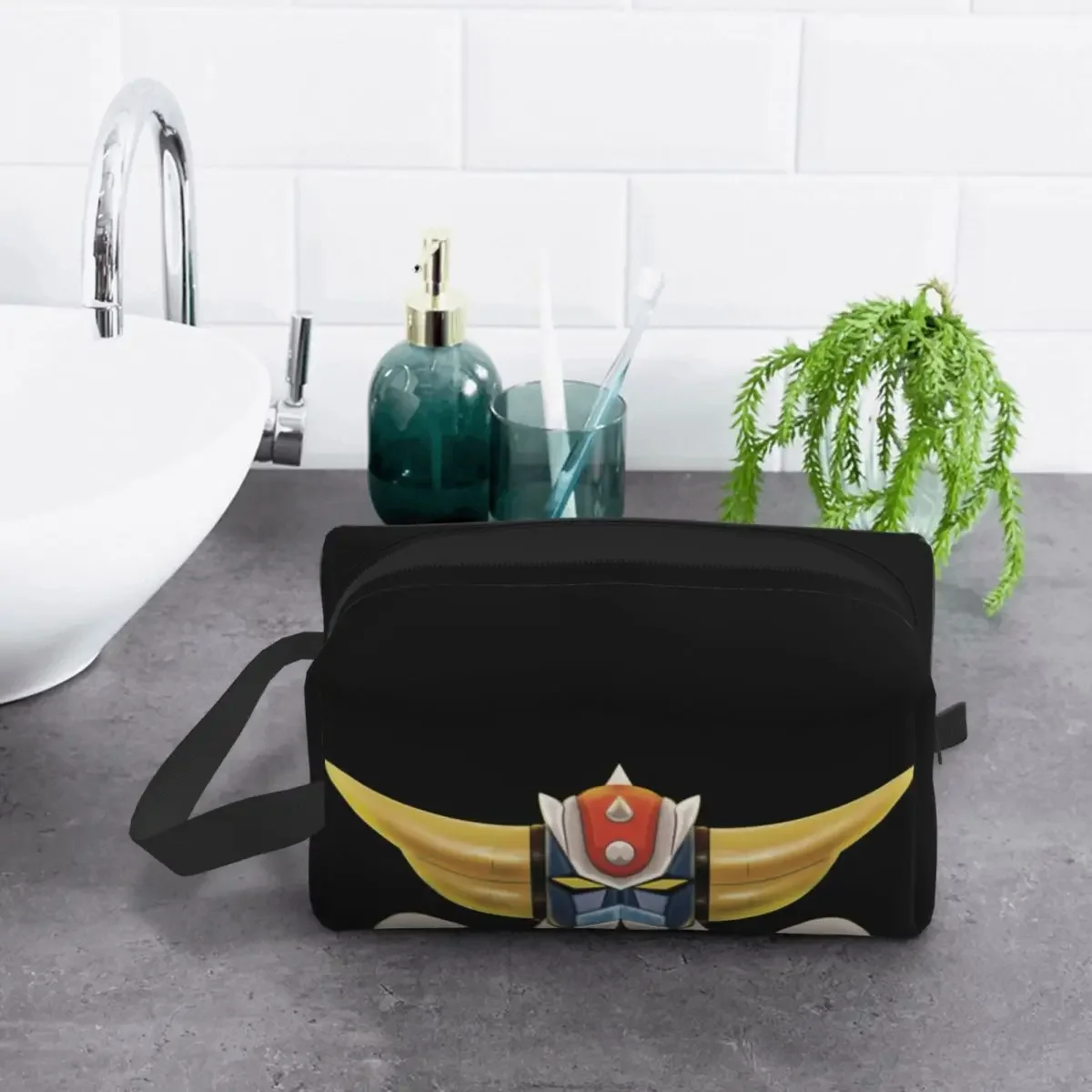 Travel UFO Robot Grendizer Goldorak Toiletry Bag Kawaii Mazinger Z Makeup Cosmetic Organizer Women Beauty Storage Dopp Kit Box