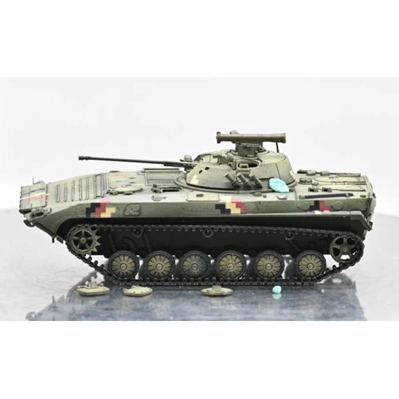 1:72 Scale Plastic Ukrainian BMP2 Tank Model 72304 Militarized Combat Track Type Classics Adult Gifts Souvenir Static Display