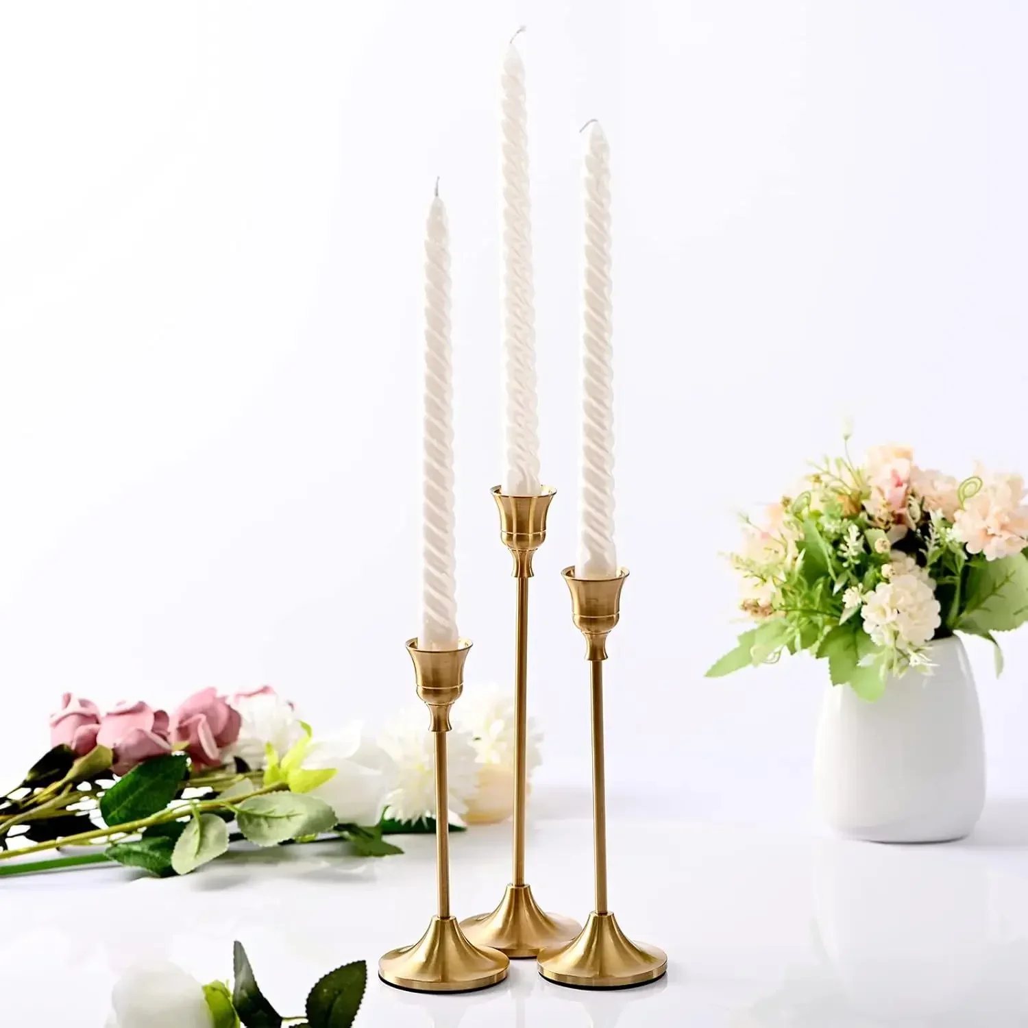 Home and Hotel Decoration, Vintage Elegant Metal and Aluminum Set of 3 Tabletop Candle Holders, Suitable for Wedding Anniversary