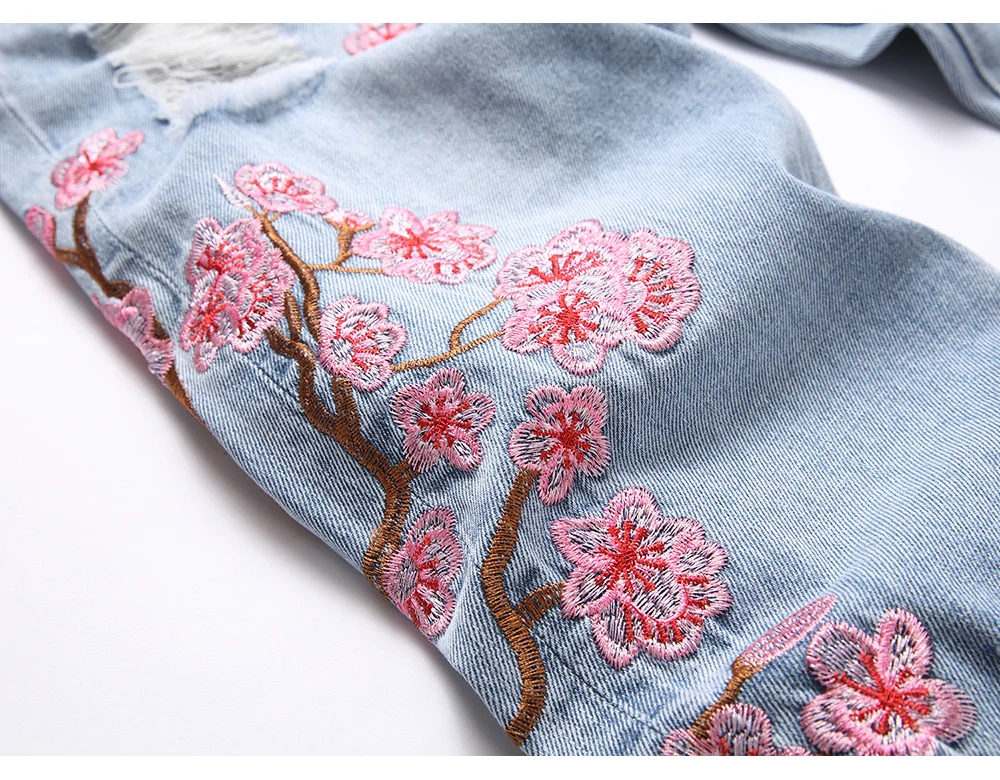 Herren-Jeans mit Sakura-Stickerei, Streetwear, Boot-Cut-Hose, ausgestellter Saum, ausgestellte Hose mit Rissen und Kirschblüten-Design – Detail 20