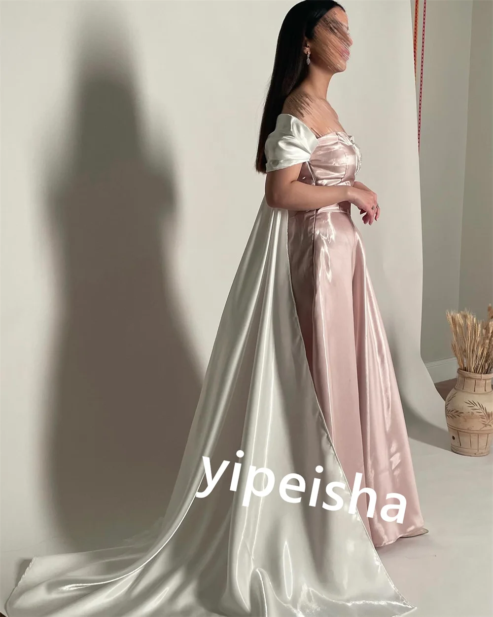 Applique Satin gaun acara Pleat Quinceanera A-line tanpa tali tanpa pengikat gaun acara gaun panjang