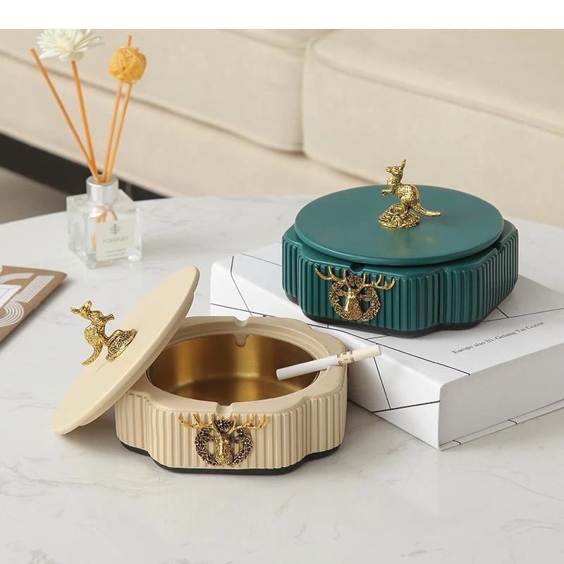 

European-style Elk Kangaroo Ashtray with Lid Office Coffee Table Storage Decoration Modern Desktop Gift for Boyfriend