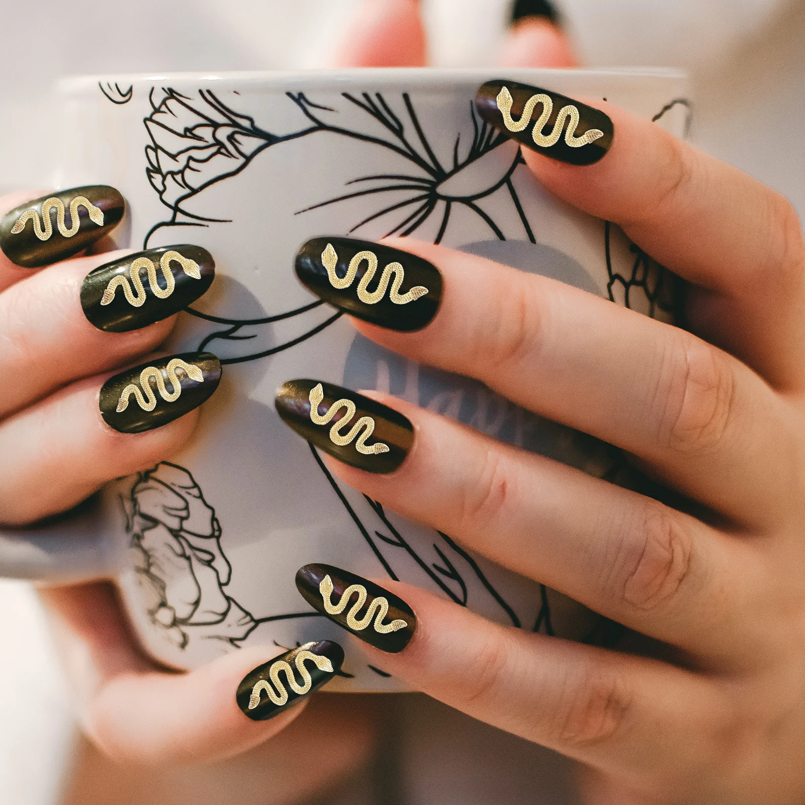 50 قطعة ثعبان مسمار السحر ثلاثية الأبعاد الرجعية المعادن الأفعى على شكل مسمار الفن زينة للأظافر الاكريليك ثعبان السحر للأظافر