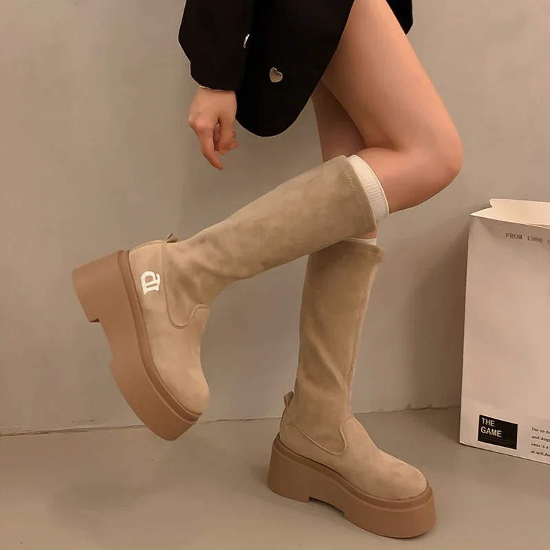 Botas esticadas até o joelho para mulheres, sapatos slip-on, sapatos de plataforma, botas longas cavaleiro, moda feminina, outono e inverno