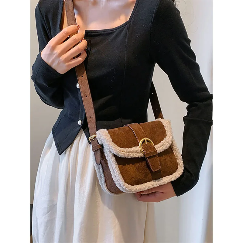 Maillard Style 2023 Winter Women New Crossbody Bag Faux Suede Lamb Wool Splice Shoulder Bags Niche Frosted Retro Mini Square Bag