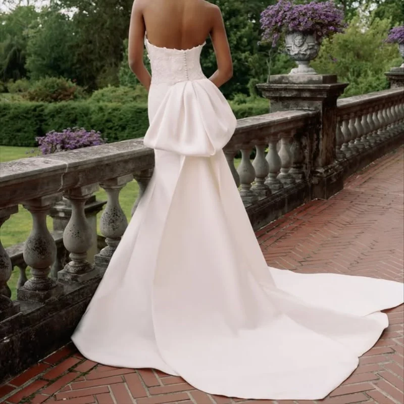 サテンアイボリーホワイトのウェディングドレスオフショルダーフィッシュテールレースデカールガウンメイドウェディングドレスカスタマイズ