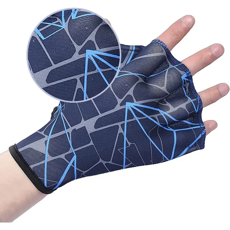 Thumbnail 2 - #4 Top Swim Gloves Picks for Every Budget