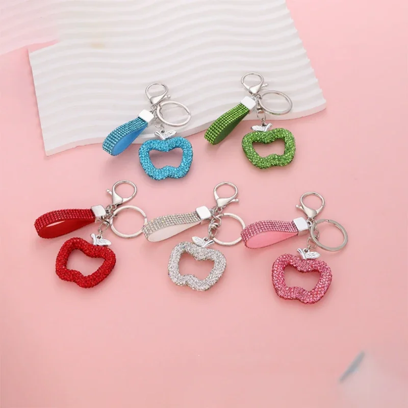 Creative Sparkling Rhinestone Hollow Apple Keychain With Lifting Rope Fashion Keychain Bag Pendant Hanging Keyrings Accessories