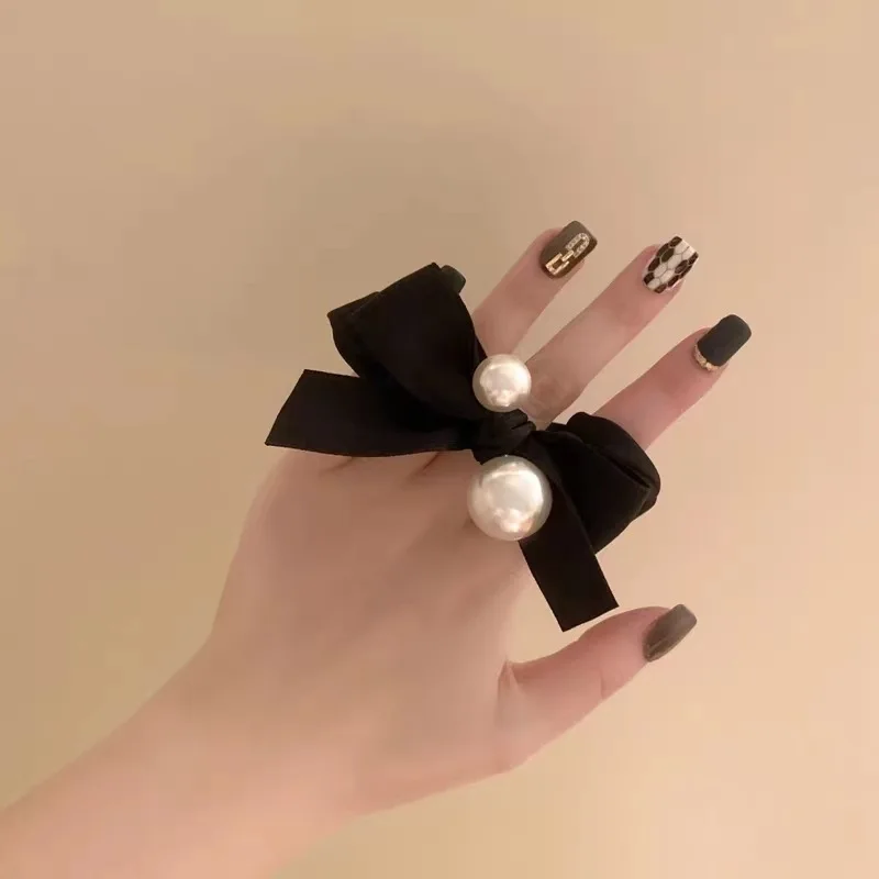 

Korean Sle Pearl Hair Ties for Women High Elastici Hair Ba Simple Bla Large Bow Hair Ba for High Ponytail