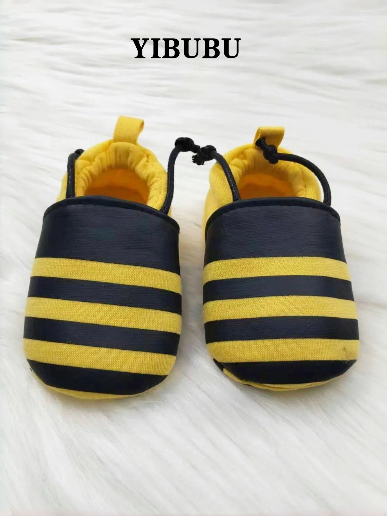 Yibubu chaussures de bébé jaunes créer des chaussures de bébé garçon d'abeille de dessin animé semelle de solft infantile, bébé fille doux unisexe tout-petits premier marcheur