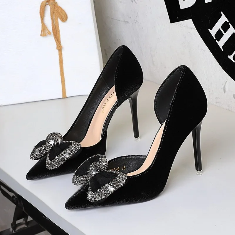 Hot Sale Plus Size Women Shoes European Style Black Rhinestone Bow Pointed Toe Cutout Elegant Sexy Pumps