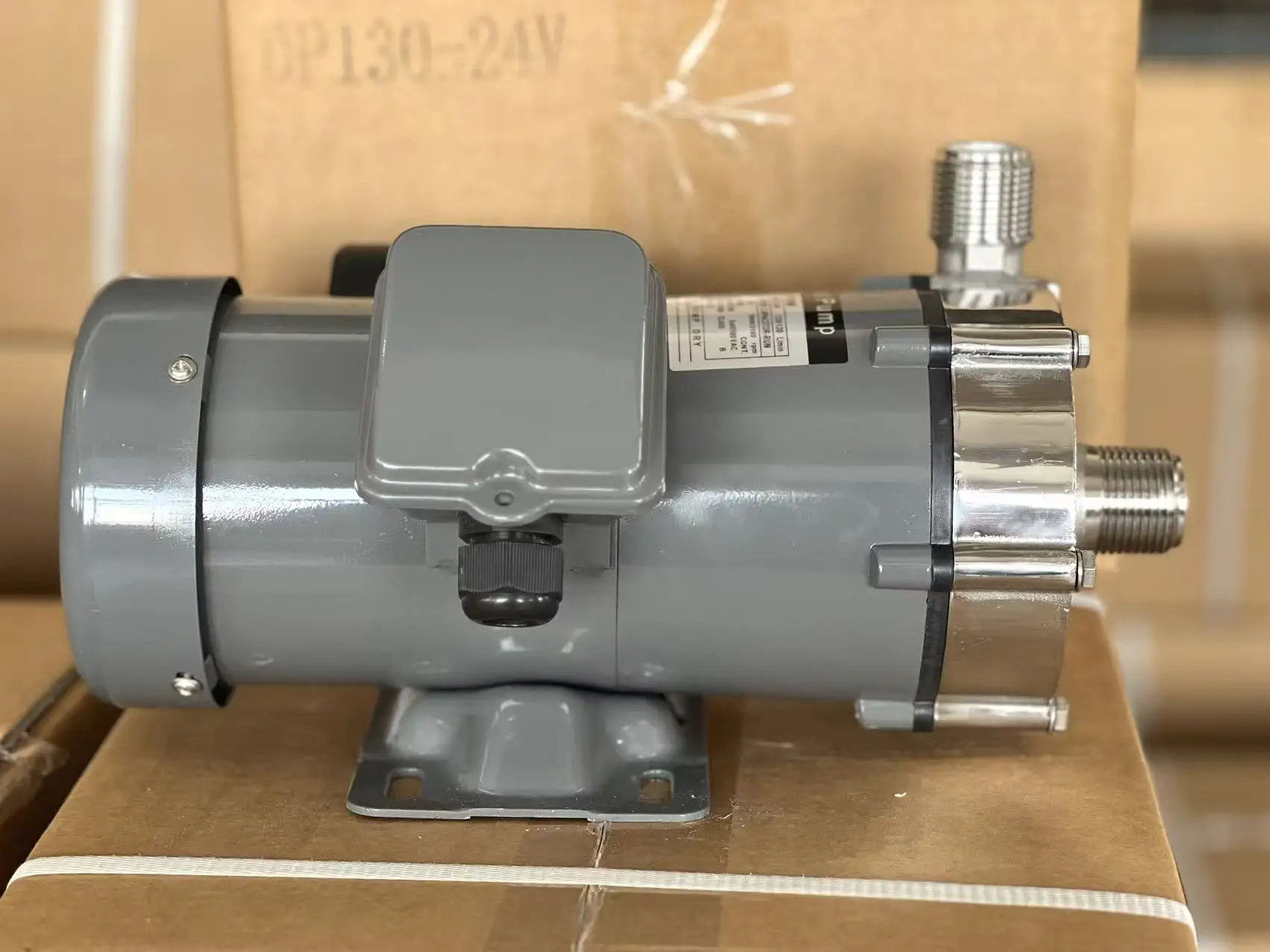 MP-100RM stainless steel head magnetic drive circulating pump chemical pump/acid and alkali resistant