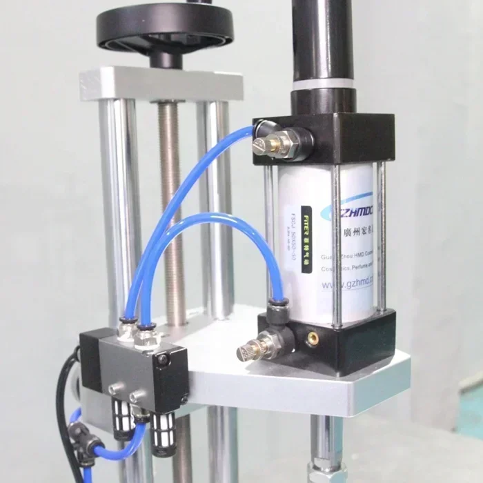 

Excellent Top Quality Hot SalesPneumatic Perfume Collar Lid Press Machine/perfume Collaring Machine For Glass Plastics Bottles