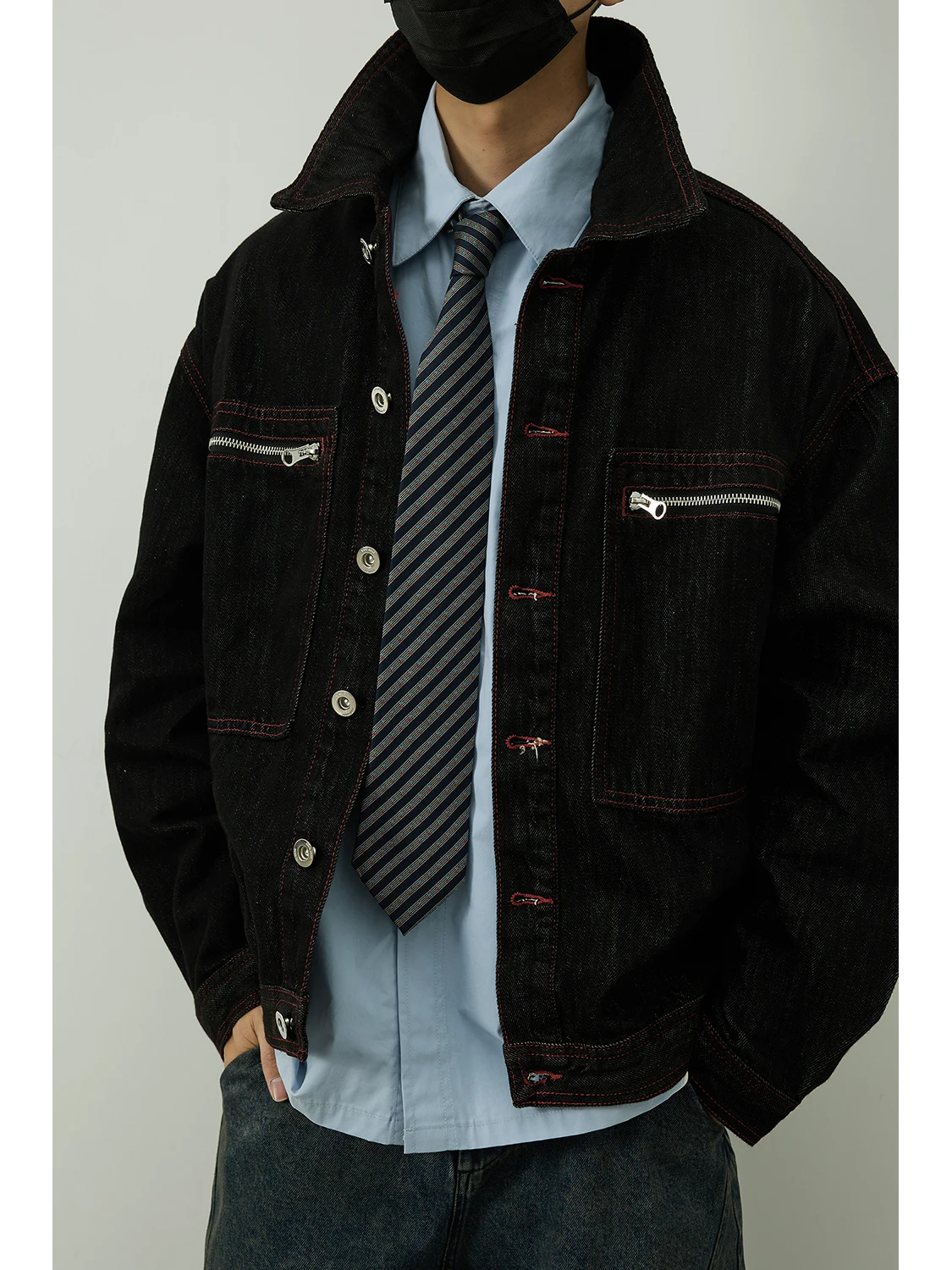 Retro Denim Jacket Men's Loose Double Pocket Casual Short Coat Durable Cotton Polyester Blend Long Sleeve Zipper Closure
