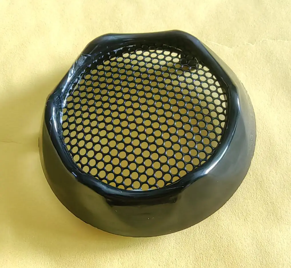 Детали фена, задняя сетка пятнистой формы