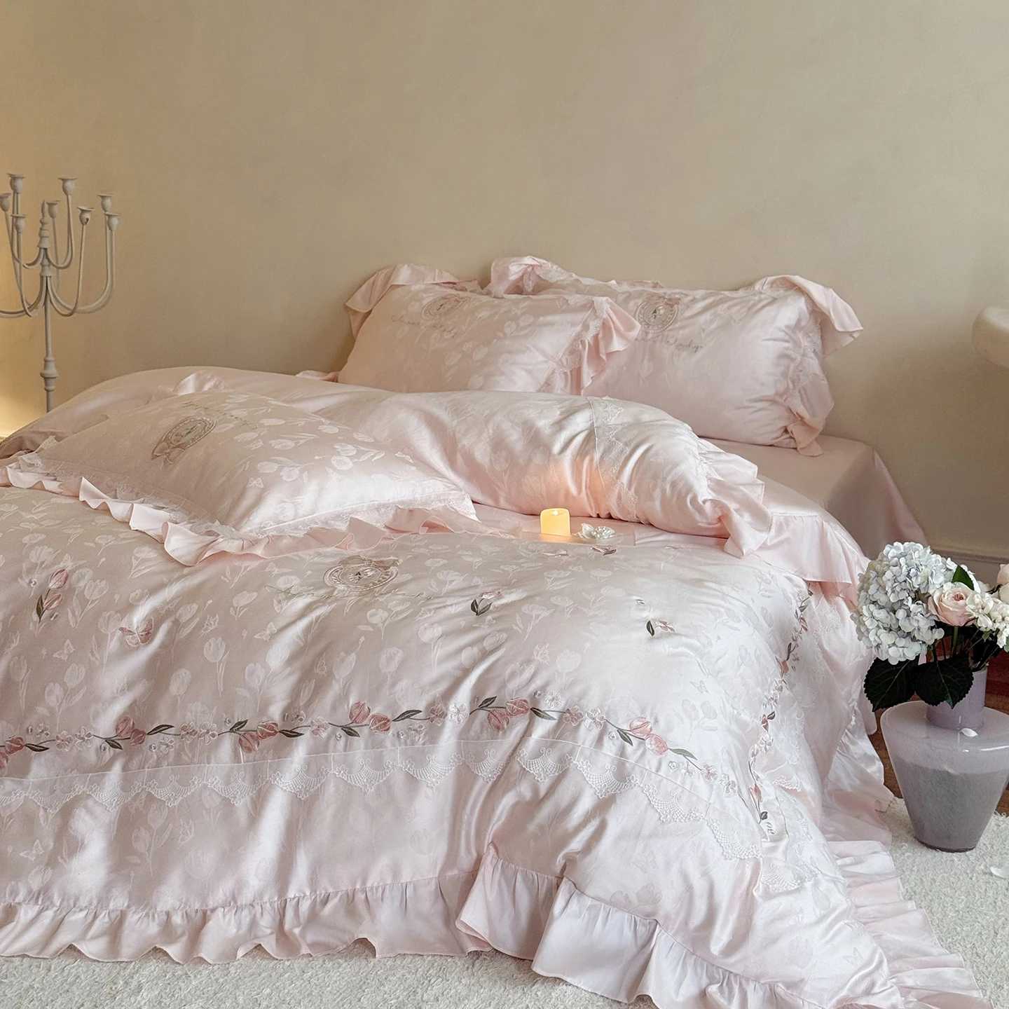 Pink Flowers Embroidery Lace Ruffles Lyocell Cotton Jacquard Bedding Set Duvet Cover Set Bed Sheet/Fitted Sheet Pillowcases 4Pcs