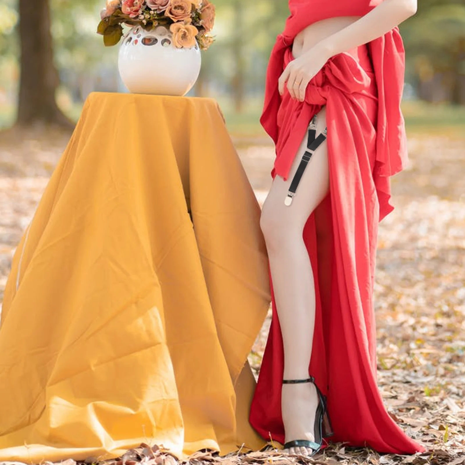 

2Pcs Non-Slip Sock Clamp Adjustable Garter Buckle Lightweight Small Size Fixed Shirt Stay for Men Women Daily Wear Convenient