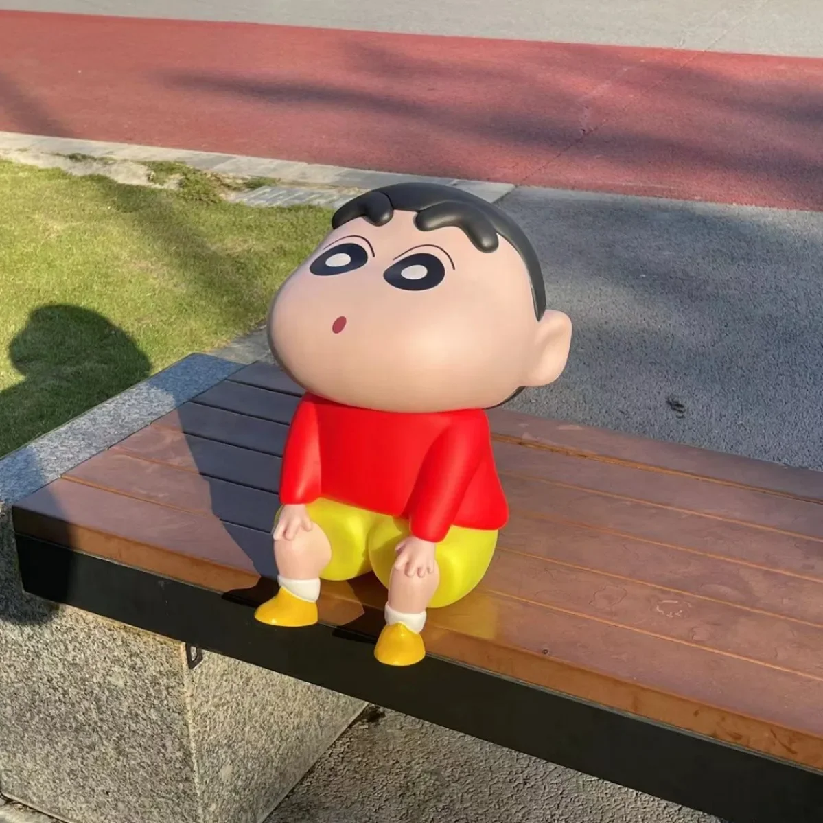 New Sitting Position Crayon Shin-Chan Cartoon Figure Extra Large Living Room Office Desktop Ornaments Trendy Peripheral Toys