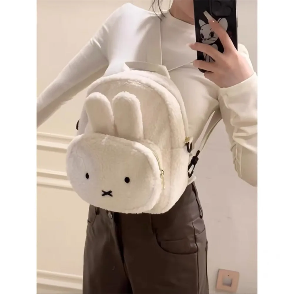 กระเป๋าเป้สะพายหลังลายการ์ตูนกระต่ายมิฟฟี่ ทำจากขนแกะ นุ่มสบาย เหมาะสำหรับฤดูหนาว ใช้งานได้หลากหลาย สไตล์ทันสมัย เหมาะเป็นของขวัญสำหรับคู่รัก