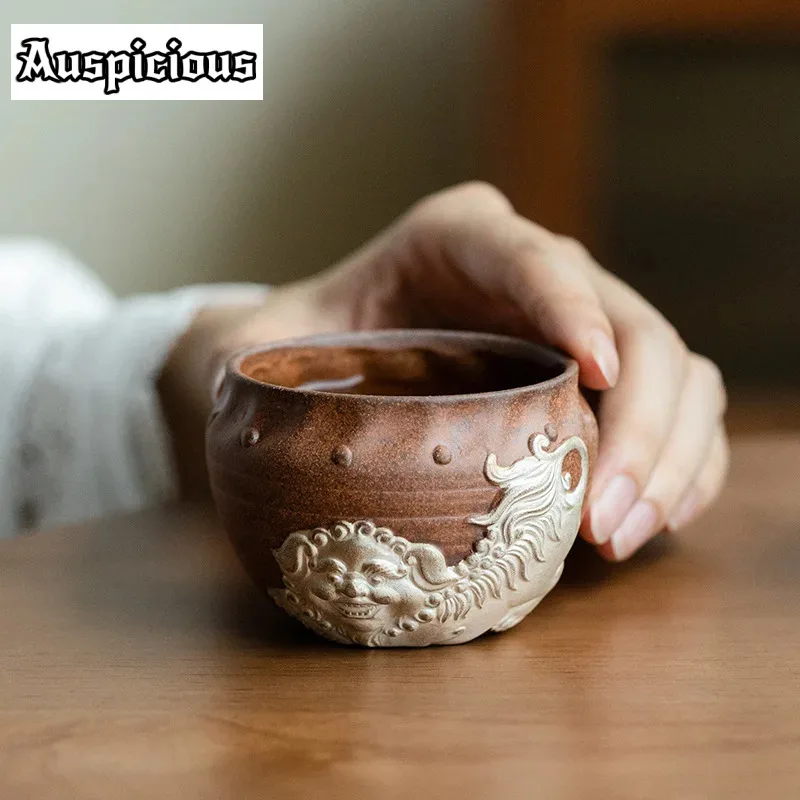 Taza de té de barro de roca antigua Retro de 150ml, pintura hecha a mano, cuenco de té de baile de León chino de plata, taza de fragancia, taza de café, accesorios de cafés
