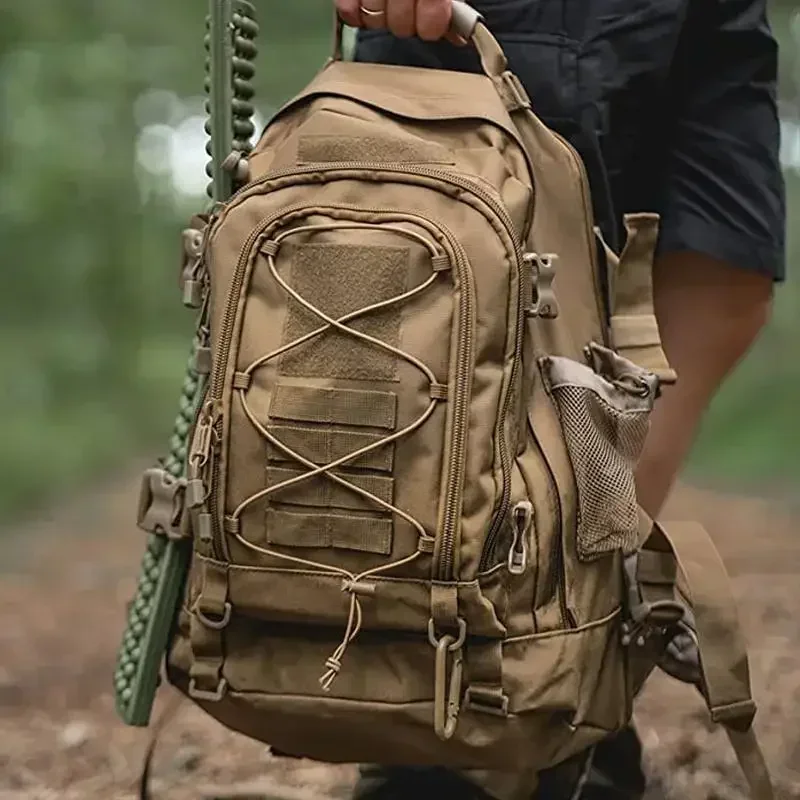 Zaino tattico militare di grande capacità Zaino d'assalto militare Zaino da viaggio espandibile per 3 giorni all'aperto Borsa da trekking Molle Bug Out
