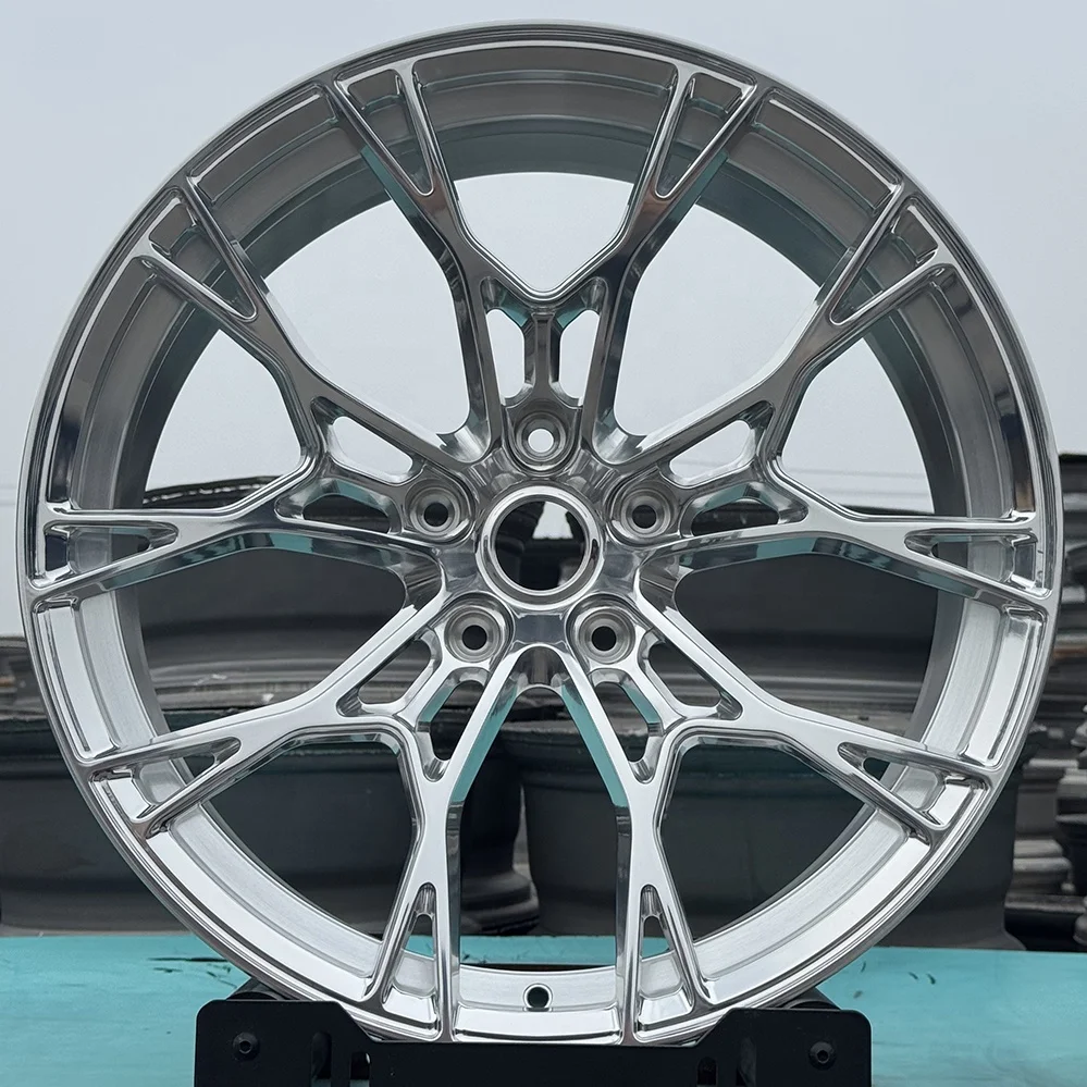 عالية الجودة 19 20 21 22 23 24 26 بوصة 6061-T6 سبيكة عجلات السيارة مخصص مصقول 5x112 عجلات سيارة سباق مزورة لسيارات BMW M8
