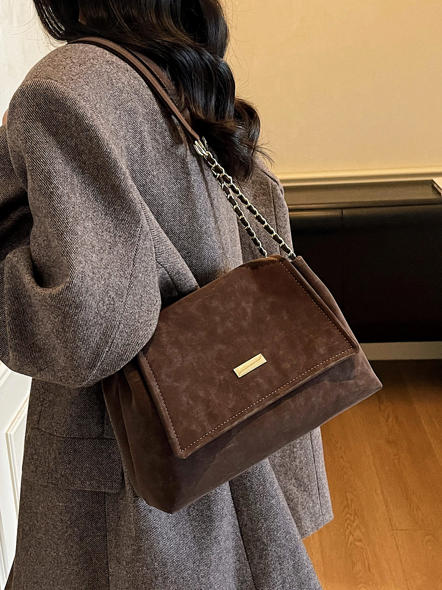 

Retro Bag Women's Commuter Chain Shoulder Bag Small Popular Underarm Bag Soft Pu Leather Single Shoulder Crossbody Bag