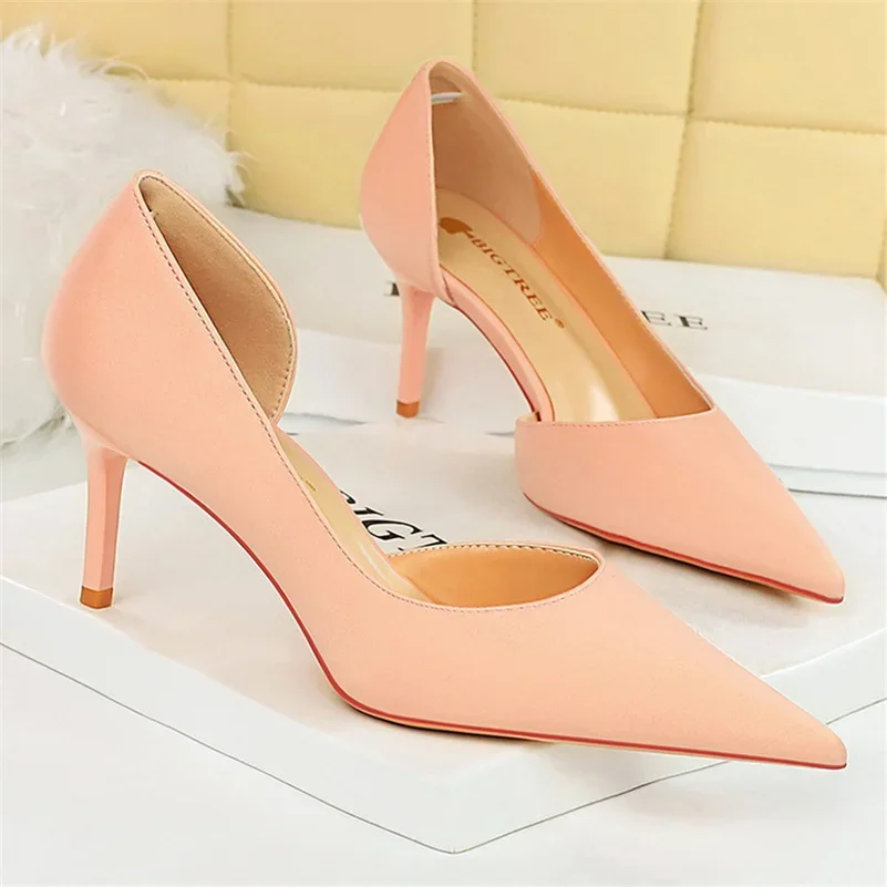 Plus Size 34-43 Women 7cm High Heels Hollow Silk Satin Pumps Lady Green Pink Medium Low Heels Fetish Nightclub Mom Office Shoes