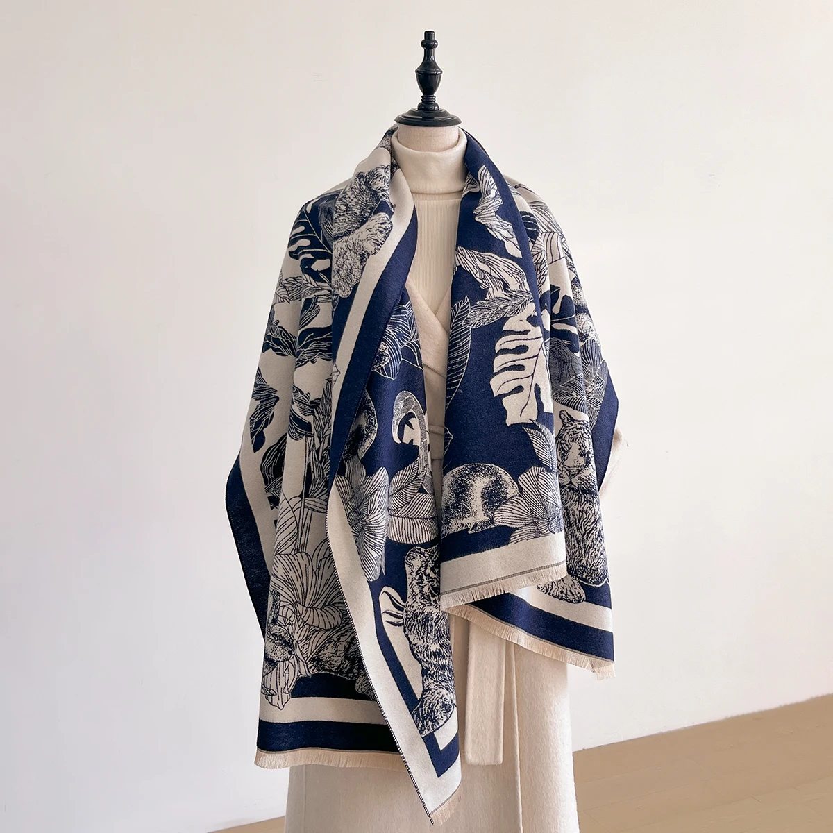 

New Brand Elegance Double-Sided Printed Pashmina Scarf Ultra Soft Warm with Fringe Autumn Winter Outdoor Essential