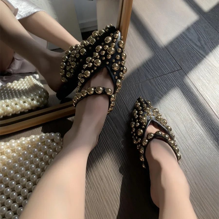 Punk Style Women Slippers Rivets Studded Summer Gladiator Sandals Runway Flat Beach Shoes Ladies Slides Black Pointed Toe Mules