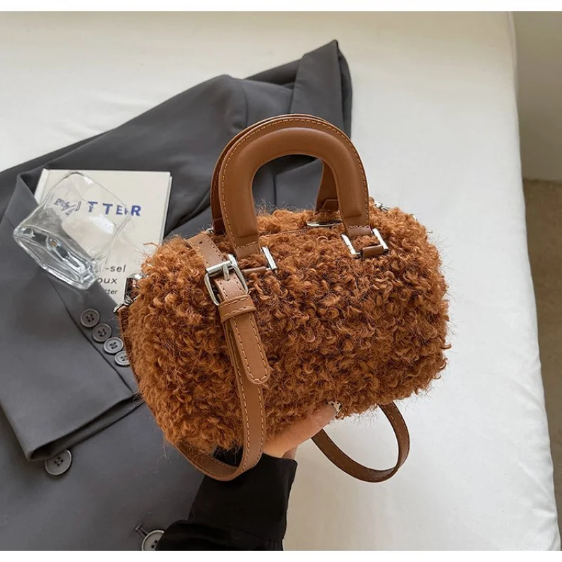 

Высококачественная роскошная брендовая женская сумка через плечо, модная кожаная элегантная сумка через плечо, стильная модная повседневная сумка для рукоделия ​