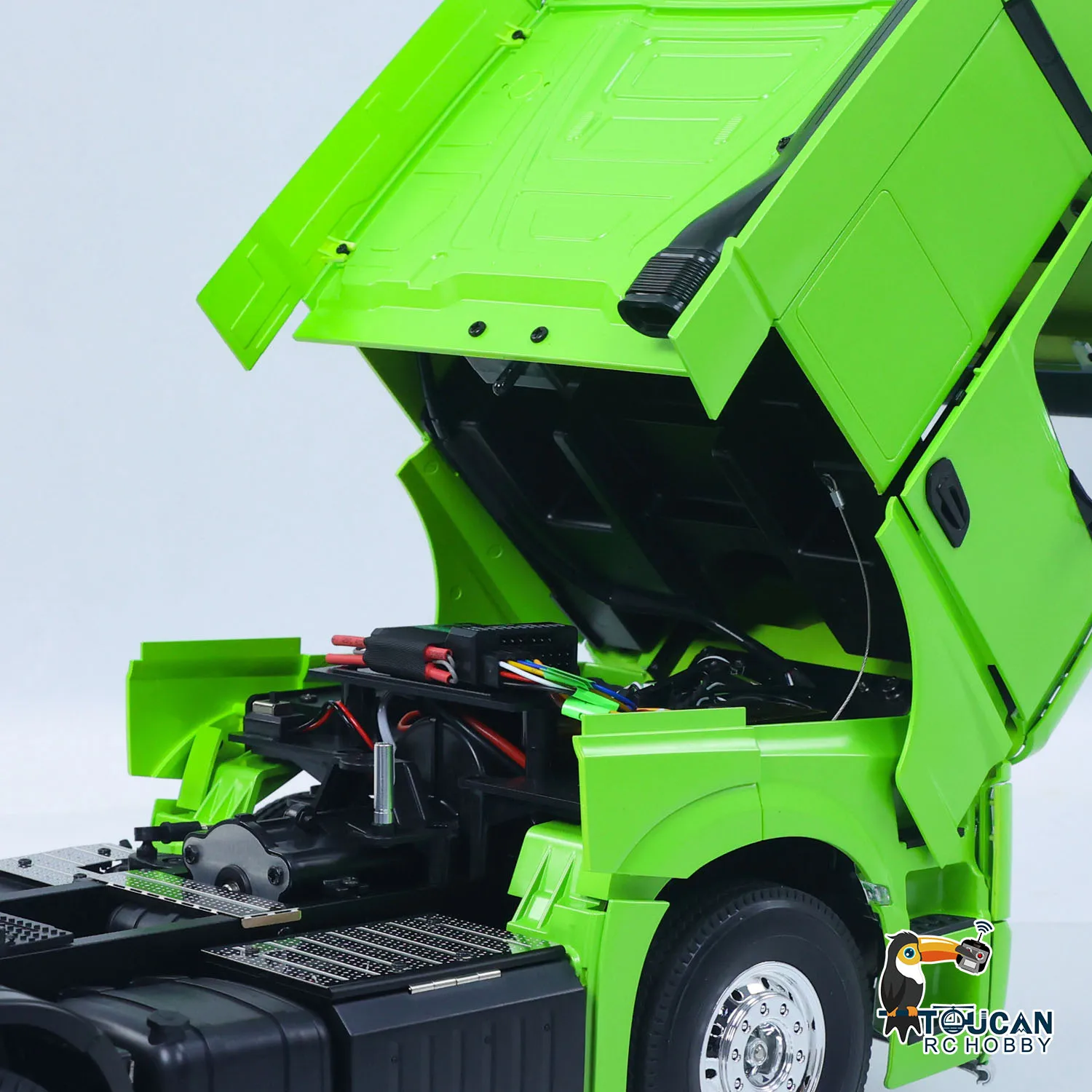 

1/14 6*6 RC Tractor Truck 3363 RTR Flysky I6S Radio Control Lorry Car Vehicle Model 540 Brushed Motor 60A ESC Openable Door