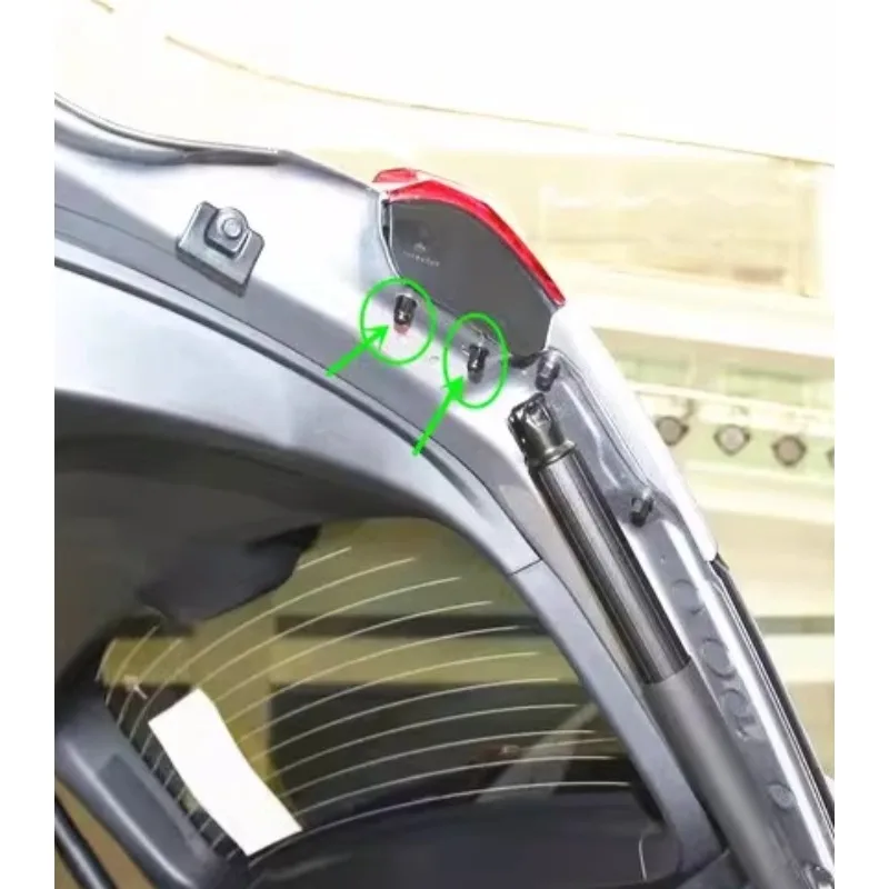 Rear Taillight Comb…