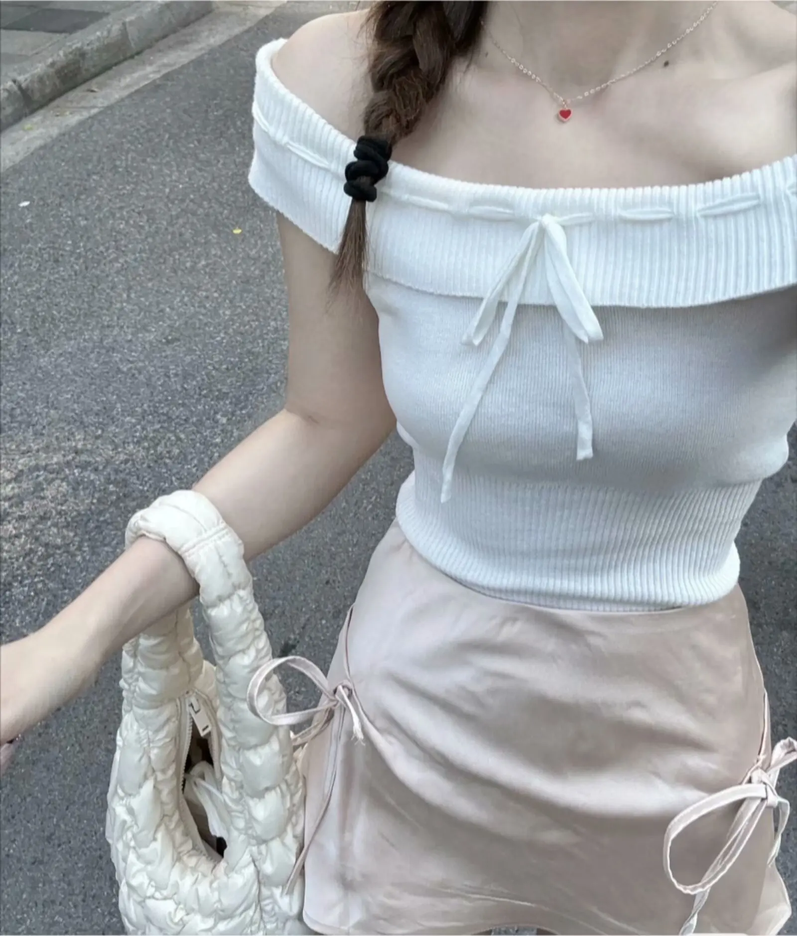 

Белый трикотажный облегающий топ с открытыми плечами для женщин, хлопковый летний топ Brandy BM Pure Desire Spicy Girl