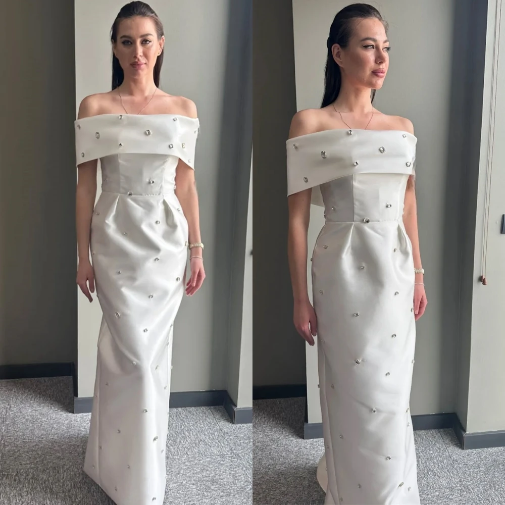 

Customized Graceful Boat Neck Prom Dresses Simple Satin Evening Dress Classic Crystal Off the Shoulder Bespoke Occasion Gowns
