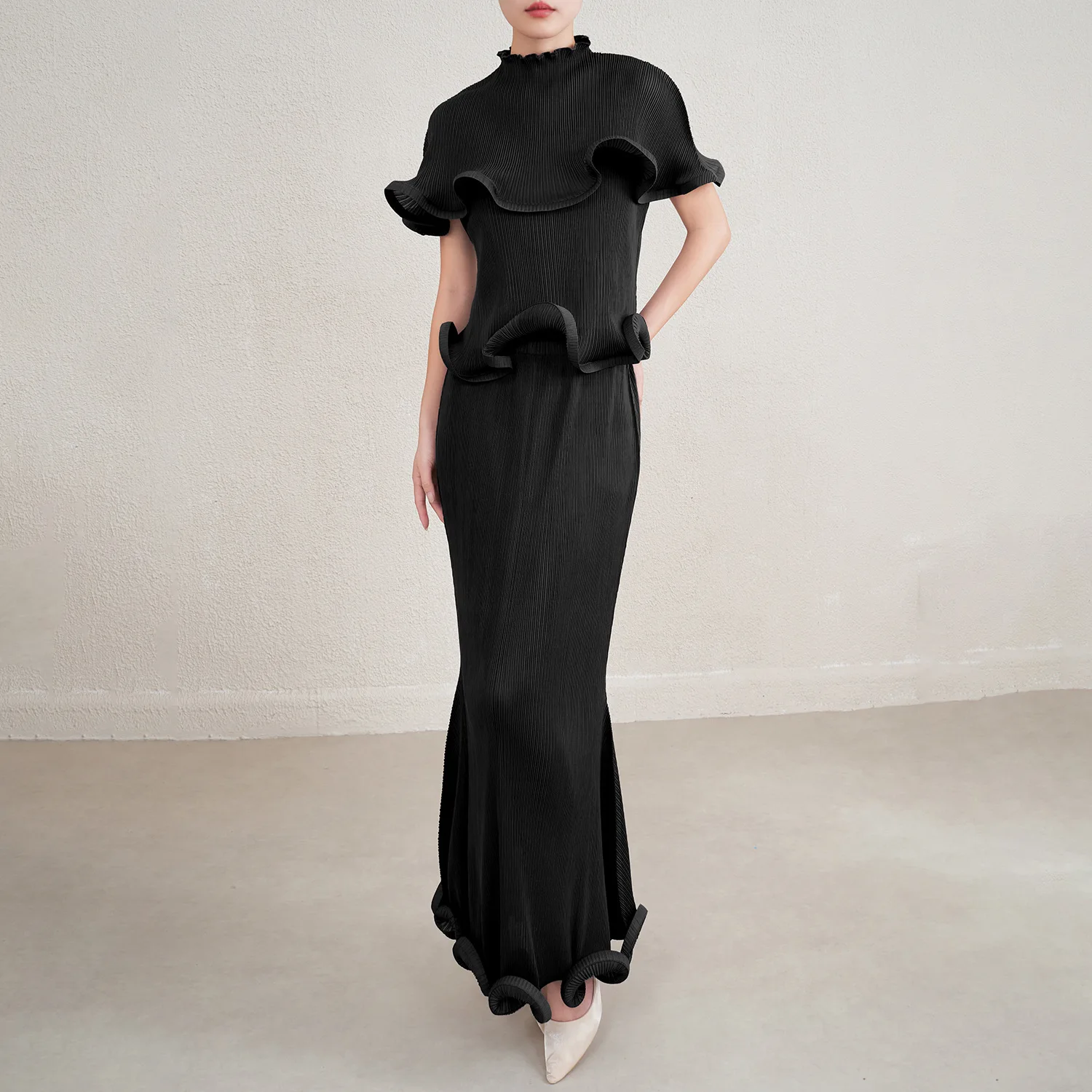 Miyake Pleated Women's Two Pieces Set High-End Fashion Stringy Selvedge Design Short Sleeve T-Shirt + Elastic Waist Long Skirt image 6