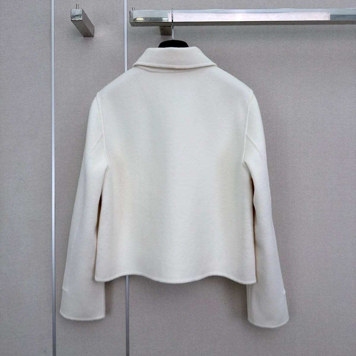 2026 high-quality new women's white lapel bow short woolen coat--hb803